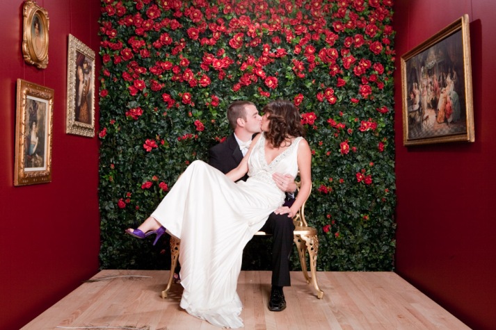 Awesome-Photo-Booth-Backdrops-for-Weddings-05